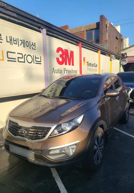스포티지R) 오래되어 색이 바랜 필름 제거후 후퍼옵틱 KBR으로 재시공 -영등포 썬팅 재시공 / 서울 양천, 구로, 강서, 영등포, 부천
