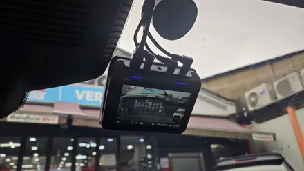 영등포 수입차 블랙박스)벤츠 S450 아이나비QXD1+아이나비 보조배터리 BAB-115Q 설치하여 배터리 방전 대비와 주차중 설정으로 차량을 지켜주자. / 서울 양천, 구로, 강서, 영등포, 부천