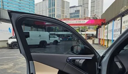 구로동, 문래동, 당산동, 신길동 썬팅재시공) BMW X3 서비스로 받은 썬팅 벗겨내고 취향 한껏 반영한 반사필름으로 교체 시공 / 영등포구 문래동