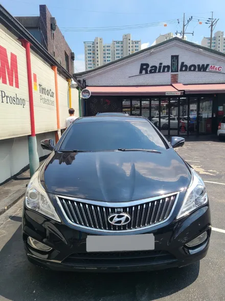 그랜저 HG) 뜨거운 태양열로부터 뒷자석의 아이를 보호해주세요. 기존 저가필름 제거후 만도M60필름으로 재시공 / 서울 양천, 구로, 강서, 영등포, 부천