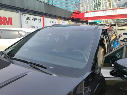 KA4카니발) 카니발 전면썬팅 농도 교체로 썬팅 재시공-앞유리 농도 밝게 교체하면 어느정도 차이가 날까?35%에서50% 교체 / 서울 양천, 구로, 강서, 영등포, 부천