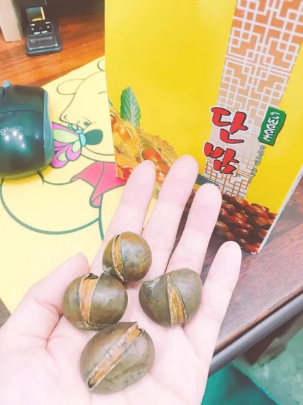 2004년 카렌스 뜨거운 태양열 견딜 만큼 견뎠다!! 카렌스 썬팅 재시공 전면 35% 측후면 15% / 2채널 블랙박스 장착 / 영등포구 문래동