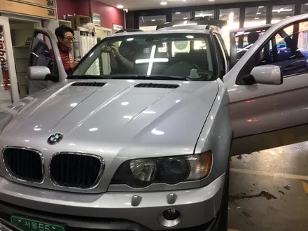영등포 만도썬팅전문점/1999년BMW X5 썬팅재시공 만도M80 열차단율 84%제공! 아이나비 QXD3000교체장착! / 영등포구 문래동