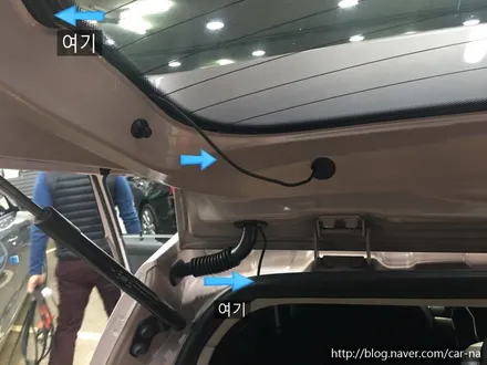 2018 벨로스터 코발트이클립스 파란색입고!/ 벨로스터1.6 만도 M80전체시공 (전면M80 30% 측후면M80 15% 파노라마 M80 30%/블랙박스 아이나비 V900장착 / 영등포구 문래동