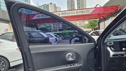 영등포 아이오닉9 신차 썬팅) 생고뱅 파노라마 썬팅으로 멋짐+고급미 유지 성공! / 영등포구 문래동