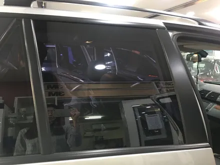 영등포 만도썬팅전문점/1999년BMW X5 썬팅재시공 만도M80 열차단율 84%제공! 아이나비 QXD3000교체장착! / 영등포구 문래동