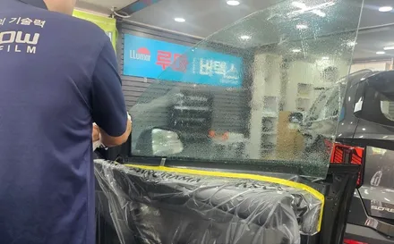 영등포 테슬라 모델Y주니퍼 후퍼옵틱 클래식 깔끔하고 얌전한 느낌으로 썬팅 완성. / 영등포구 문래동