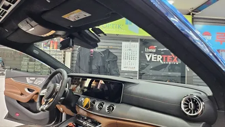 후퍼옵틱 영등포 문래점)메르세데스 벤츠 AMG 63GT 앞유리 교체후 썬팅 시공. 후퍼옵틱 클래식 33% / 영등포구 문래동