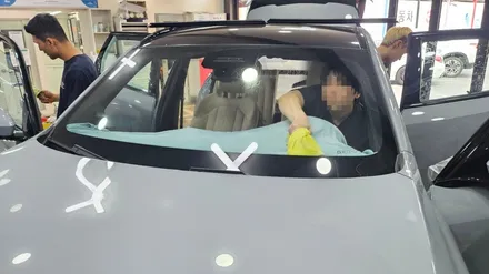구로동, 문래동, 당산동, 신길동 썬팅재시공) BMW X3 서비스로 받은 썬팅 벗겨내고 취향 한껏 반영한 반사필름으로 교체 시공 / 영등포구 문래동