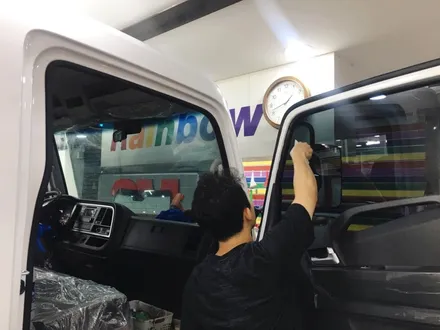 영등포 마이티 2.5 화물전용 후방카메라 장착 / 마이티 전면유리썬팅 시공 / 아이나비 Z300장착 / 영등포구 문래동