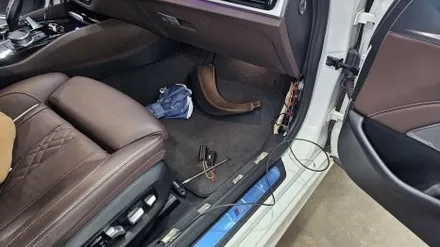 영등포 BMW530i 블랙박스 교체 (순정형에서 사재품 아이나비로 교체) / 영등포구 문래동