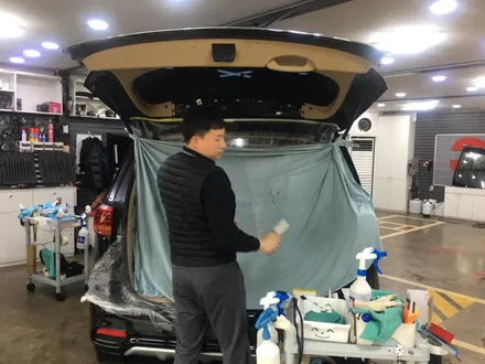 영등포썬팅) 연예인 카니발리무진 썬팅덧방시공(진하게) / 서울 양천, 구로, 강서, 영등포, 부천
