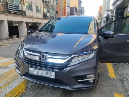 강남 혼다 오딧세이 존슨R 전면 측면 부분썬팅 시인성 좋은 미국필름 / 서울 서초구