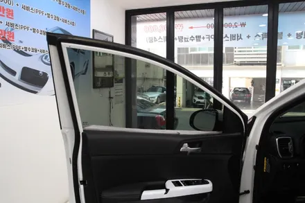 스포티지QL 레이노썬팅시공기 쾌적한 실내공간과 다이내믹하고 스포티하게 변신~ / 서울 서초구
