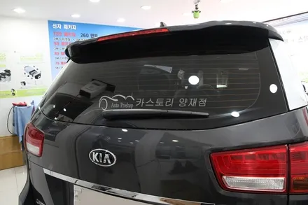 카니발SKC썬팅 시공기 카니발썬팅 전면 측후면 듀얼썬루프썬팅 아이나비 QXD950 블랙박스장착 / 서울 서초구