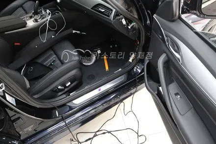 BMW520d 블랙박스 장착  퀀텀2 토르에디션 케넥티드 & 에코파워팩20C장착 블랙박스장착전문점 / 서울 서초구