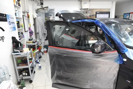 [카스토리] BMW X4 솔라가드 프리미엄 퀀텀 전면 + 파노라마 썬루프 19% 측면 및 후면 14% / 서울 서초구