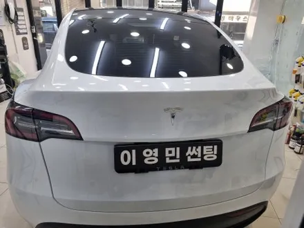 테슬라모델 Y with 레이노 고급라인 F95 운행도 안전블랙박스 JB모듈로 완벽수행 / 서울 서초구