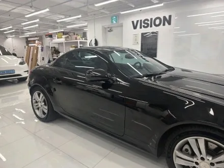 서초동 벤츠 SLK350 썬팅 재시공 │ 2010년식 블랙 차량 70% 연한 농도 비전S 시공 후기 / 서울 서초구