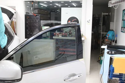내구성 좋은 레이노썬팅으로 QM6도 변신! / 서울 서초구