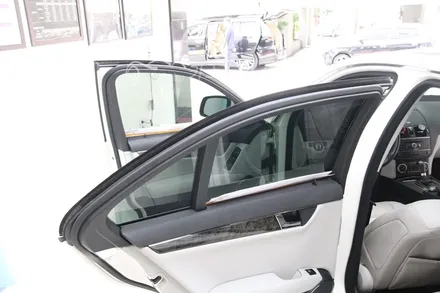 벤츠C클래스썬팅 측면썬팅제거 레이노S9 썬루프썬팅 레이노썬팅가격 수입차썬팅 / 서울 서초구