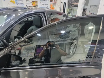 BMW535D with 로얄시리즈101 중고차 꼼꼼한 필름제거가 고품질의 썬팅을 만든다. 썬팅의 민족은 서초 이영민썬팅 요기요 / 서울 서초구