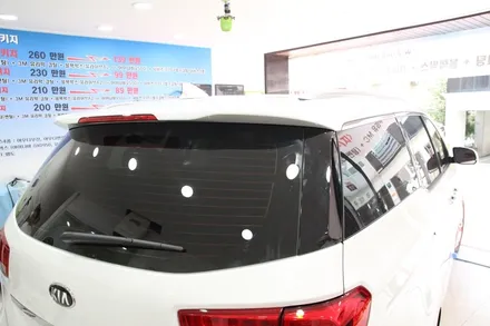 레이노썬팅가격 카니발썬팅 시공기 카니발레이노썬팅 강남 블랙박스장착전문 / 서울 서초구