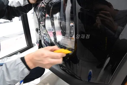 싼타페TM썬팅 3M썬팅 블랙박스장착 PPF 도어엣지 도어컵 트렁크라인 주유구 라이트 G1유리막코팅 열처리 완료!3M양재점 카스토리양재점 / 서울 서초구