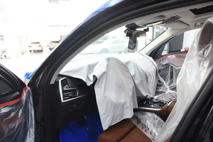 [카스토리] BMW X7 솔라가드 프리미엄 퀀텀 전면 19% 측후면 14% / 서울 서초구