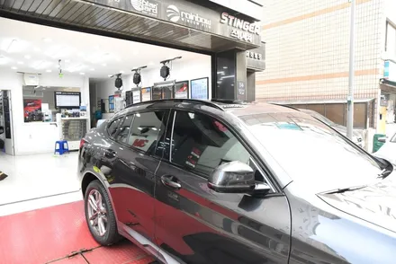 [카스토리] BMW X4 솔라가드 프리미엄 퀀텀 전면 + 파노라마 썬루프 19% 측면 및 후면 14% / 서울 서초구