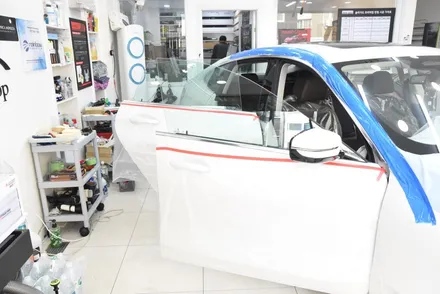 [카스토리] BMW 630i GT 솔라가드 프리미엄 퀀텀 전면 28% / 서울 서초구