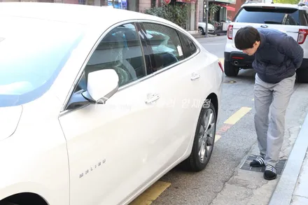 말리부신차썬팅패키지 말리부레이노S9썬팅시공기 말리부무료신차검수 강남레이노썬팅 지바트언더코팅 쿼츠샤인유리막코팅 블랙박스설치 PPF서비스까지 완벽하네요! / 서울 서초구