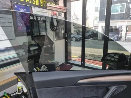 서초썬팅 테슬라Y 신차패키지 볼텍스IR과 그래핀 유리막 완벽한 조합 / 서울 서초구
