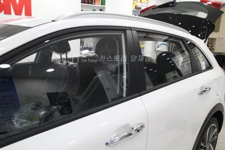레이노썬팅 팬텀시리즈 S9 기아니로신차패키지 블랙박스 아이트로닉스 아이패스 블랙 ITB-7000FHD / 서울 서초구
