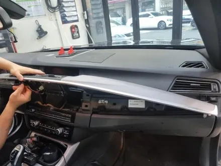 BMW535D with 로얄시리즈101 중고차 꼼꼼한 필름제거가 고품질의 썬팅을 만든다. 썬팅의 민족은 서초 이영민썬팅 요기요 / 서울 서초구