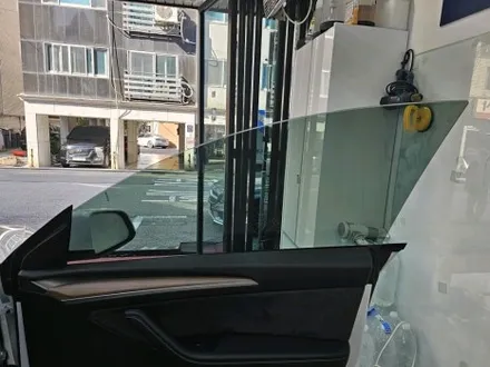 테슬라Y with 레이노S9 썬팅농도 도대체가 모르겠다면 양재 이영민썬팅 썬팅의민족은 요기요 / 서울 서초구