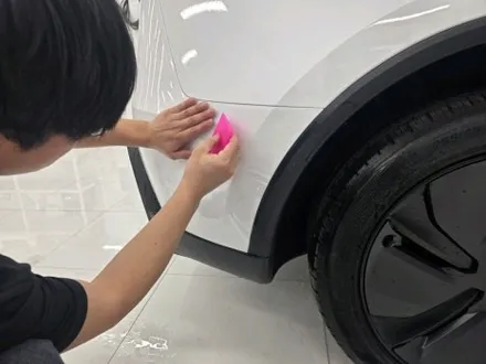 서초동 테슬라 주니퍼 신차패키지 시공기｜솔라가드 볼텍스IR 비반사 썬팅 +부분 PPF 집중 작업 / 서울 서초구