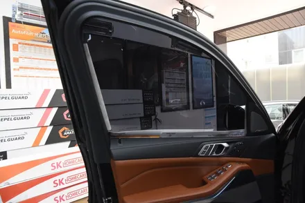[카스토리] BMW X7 솔라가드 프리미엄 퀀텀 전면 + 파노라마썬루프 28% 측후면 8% / 서울 서초구