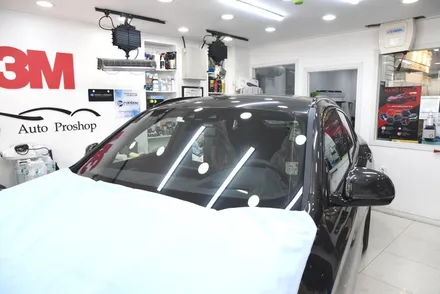 [카스토리] BMW X4 솔라가드 프리미엄 퀀텀 전면 + 파노라마 썬루프 19% 측면 및 후면 14% / 서울 서초구