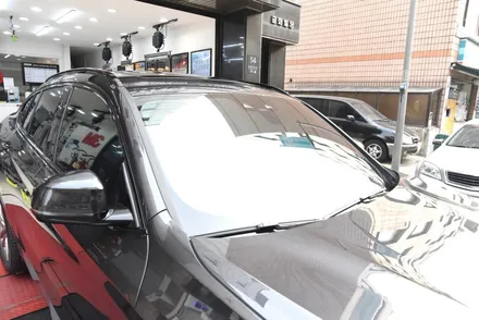 [카스토리] BMW X4 솔라가드 프리미엄 퀀텀 전면 + 파노라마 썬루프 19% 측면 및 후면 14% / 서울 서초구