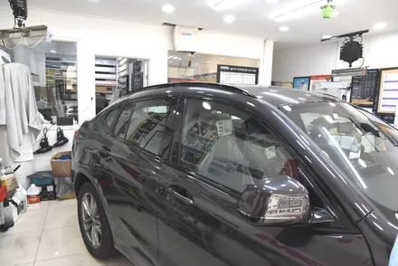 [카스토리] BMW X4 솔라가드 프리미엄 퀀텀 전면 + 파노라마 썬루프 19% 측면 및 후면 14% / 서울 서초구