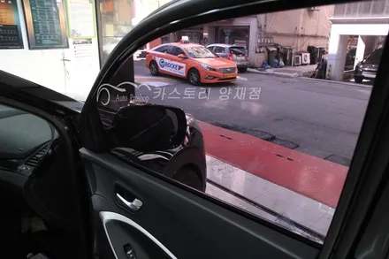 싼타페썬팅 레이노 크로마썬팅 R9 QXD1000알파 블랙박스장착 / 서울 서초구