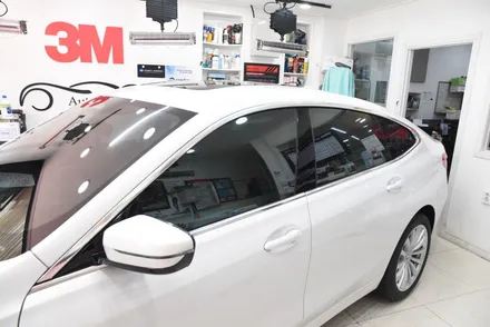 [카스토리] BMW 630i GT 솔라가드 프리미엄 퀀텀 전면 28% / 서울 서초구