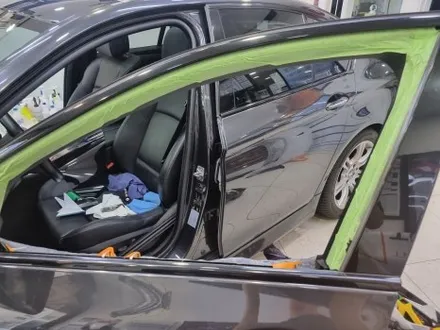 BMW535D with 로얄시리즈101 중고차 꼼꼼한 필름제거가 고품질의 썬팅을 만든다. 썬팅의 민족은 서초 이영민썬팅 요기요 / 서울 서초구