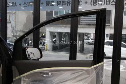 올뉴카니발레이노썬팅 카니발썬팅 전문점 퀀텀아이나비 블랙박스64GB설치 샤인유리막코팅 PPF필름서비스도 모두 카스토리와 함께~ / 서울 서초구