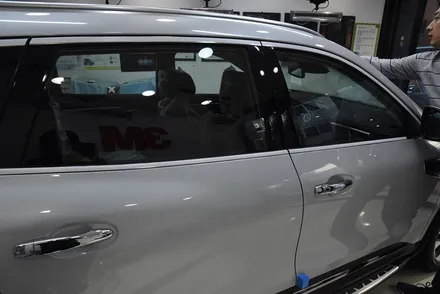 QM6 3M썬팅 블랙박스 QXD1500블랙팬서 장착 3M양재점 / 서울 서초구