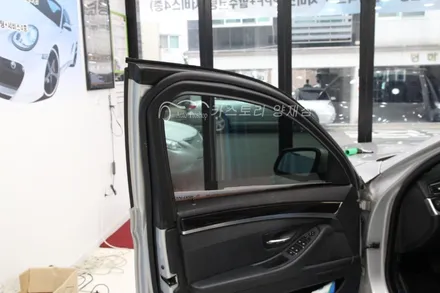 강남수입차썬팅 BMW3레이노썬팅 수입차레이노썬팅 레이노썬팅전문점 열차단썬팅 자외선차단썬팅 / 서울 서초구