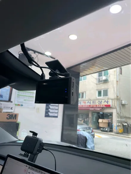 테슬라3  레이노S9+QXD8000+케어셀CZ012EV+하이패스 / 서울 서초구