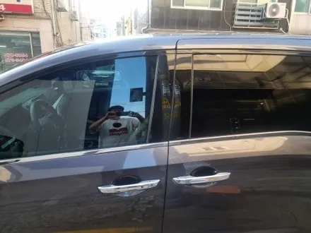 강남 혼다 오딧세이 존슨R 전면 측면 부분썬팅 시인성 좋은 미국필름 / 서울 서초구