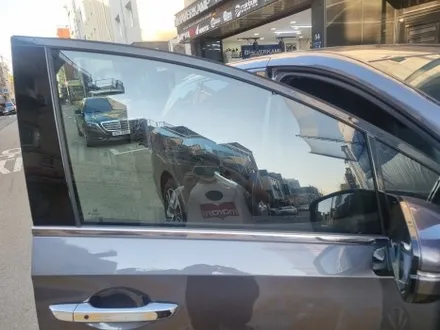 강남 혼다 오딧세이 존슨R 전면 측면 부분썬팅 시인성 좋은 미국필름 / 서울 서초구